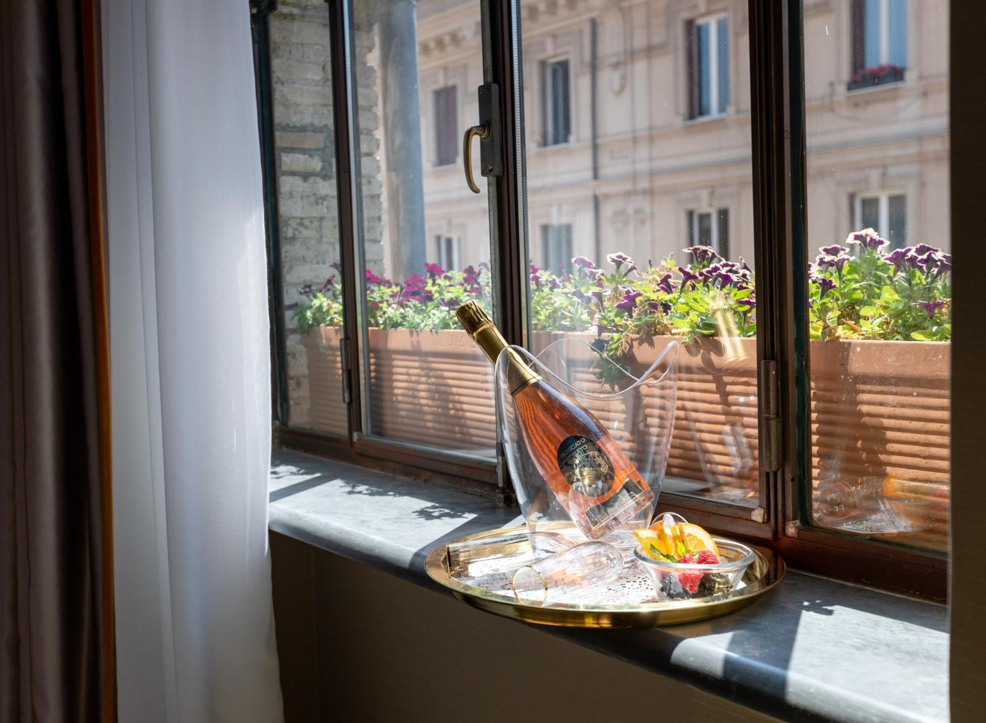 Neman Maison Experience I Pantheon Rome Bagian luar foto